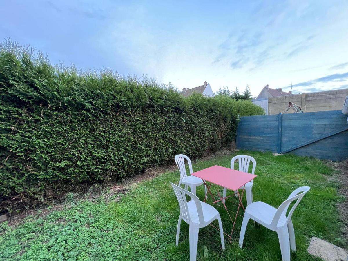 Le Mollien Apartment Calais Bagian luar foto