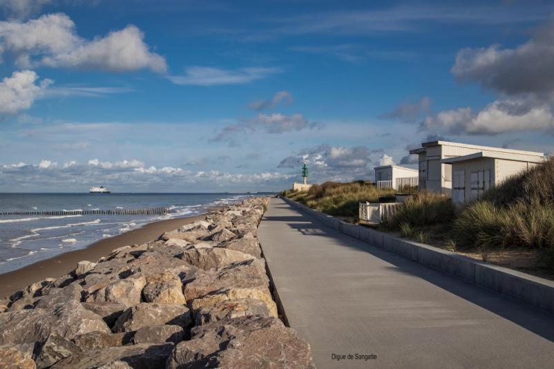 Le Mollien Apartment Calais Bagian luar foto