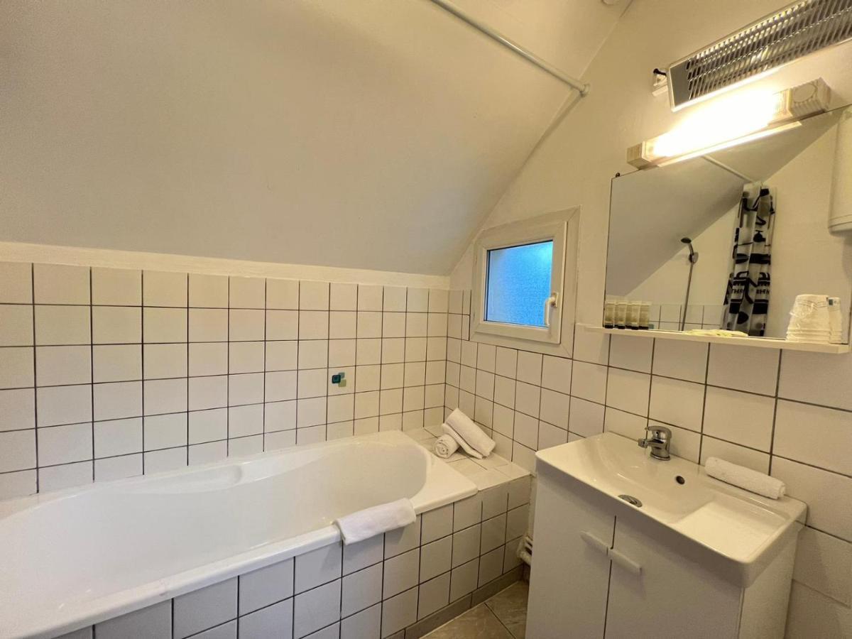 Le Mollien Apartment Calais Bagian luar foto